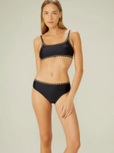 Cargar imagen en el visor de la galería, Model Front: Blueman Bragas Bottom Gisele Black