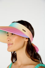 Cargar imagen en el visor de la galería, Model Front: Blueman Visera Viseira Goy Degrade Mentos