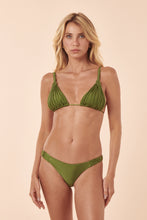 Cargar imagen en el visor de la galería, Model Front: Blueman Bragas Bottom Verde-26 Berlim