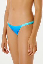 Cargar imagen en el visor de la galería, Gallery: Blueman Bragas Bottom Malibu Degrade Sky