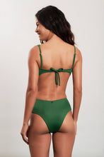 Cargar imagen en el visor de la galería, Model Back: Blueman Una Pieza Green Textured Quenia