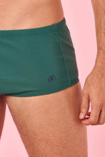 Cargar imagen en el visor de la galería, Image 02: Blueman Sunga / Boxer Sunga Army Fit Liso Verde