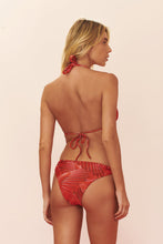 Cargar imagen en el visor de la galería, Model Back: Blueman Bragas Bottom Guara Cuba
