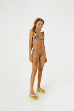 Cargar imagen en el visor de la galería, Model Front: Blueman Sostén Top Super Romance Banana Pop