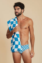 Cargar imagen en el visor de la galería, Model Back: Blueman Toalla De Playa Toalha Xadrez