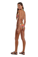 Cargar imagen en el visor de la galería, Model Back: Blueman Sostén Top Caribe Flower Power