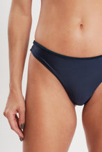 Cargar imagen en el visor de la galería, Image 06: Blueman Bragas Bottom Navy-Blue Arriba