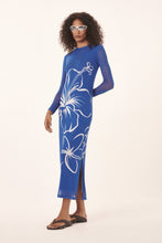 Cargar imagen en el visor de la galería, Model Front: Blueman Vestido De Playa Luau Tule Long