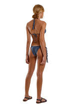 Cargar imagen en el visor de la galería, Model Back: Blueman Sostén Top Liso Azul