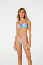 Cargar imagen en el visor de la galería, Model Front: Blueman Bragas Bottom Belle Catia Degrade Mentos