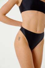 Cargar imagen en el visor de la galería, Image 06: Blueman Bragas Bottom Ubatuba Preto