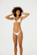 Cargar imagen en el visor de la galería, Image 03: Blueman Bragas Bottom Malibu Bordado Off White