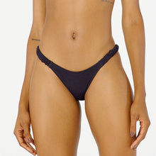 Cargar imagen en el visor de la galería, Gallery: Blueman Bragas Bottom Malibu Crispy Preto