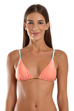 Cargar imagen en el visor de la galería, Model Front: Blueman Bragas Bottom Wave Delta Laranja