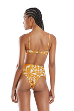 Cargar imagen en el visor de la galería, Model Back: Blueman Conjunto Buzios Tucanus