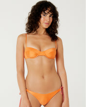 Cargar imagen en el visor de la galería, Gallery: Blueman Conjunto Chandon Fada Laranja