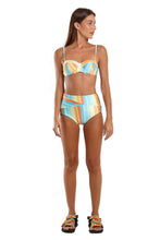 Cargar imagen en el visor de la galería, Model Front: Blueman Sostén Top Hot Taca Granita