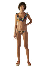 Cargar imagen en el visor de la galería, Model Front: Blueman Sostén Top Margot Yapi