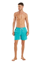 Cargar imagen en el visor de la galería, Model Front: Blueman Calzones De Baño /Bañador Short Basico Amni Verde
