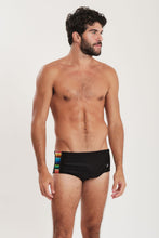 Cargar imagen en el visor de la galería, Model Front: Blueman Sunga / Boxer Sunga Country Lux Listras Rainbow
