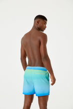 Cargar imagen en el visor de la galería, Model Back: Blueman Calzones De Baño /Bañador Short Degrade Sky
