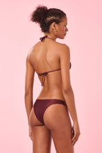Cargar imagen en el visor de la galería, Model Back: Blueman Bragas Bottom Vinho Berlim
