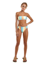 Cargar imagen en el visor de la galería, Model Front: Blueman Bragas Bottom Recifes Granita
