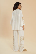 Cargar imagen en el visor de la galería, Model Back: Blueman Caftán / Cubrir Offwhite Kimono Tropical
