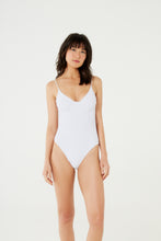 Cargar imagen en el visor de la galería, Model Front: Blueman Una Pieza Maio Prainha Textura Saint Martin
