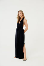 Cargar imagen en el visor de la galería, Model Front: Blueman Vestido De Playa Vestido Saida Duo Liso Preto Mistica

