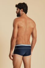 Cargar imagen en el visor de la galería, Model Back: Blueman Sunga / Boxer Sunga Army Millenial Marinho
