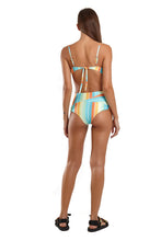 Cargar imagen en el visor de la galería, Model Back: Blueman Sostén Top Hot Taca Granita
