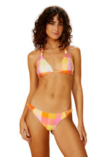 Cargar imagen en el visor de la galería, Model Front: Blueman Conjunto Set Ritmo Caribe Pacifico-Chic
