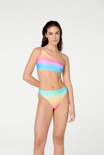 Cargar imagen en el visor de la galería, Model Front: Blueman Bragas Bottom Ubatuba Rio Degrade Mentos
