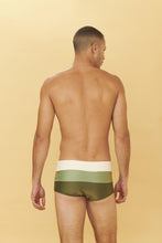 Cargar imagen en el visor de la galería, Model Back: Blueman Sunga / Boxer Sunga Army Crepusculo Verde
