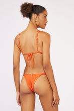 Cargar imagen en el visor de la galería, Model Back: Blueman Bragas Bottom Laranja Dance-Pesponto
