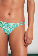 Cargar imagen en el visor de la galería, Image 06: Blueman Bragas Bottom Reflexo Ubatuba
