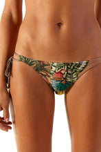 Cargar imagen en el visor de la galería, Image 05: Blueman Bragas Bottom Angel Iceberg Gaya
