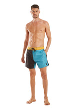 Cargar imagen en el visor de la galería, Model Front: Blueman Pantalones Cortos De Surf Bermuda Mini Color Block Azul
