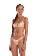 Cargar imagen en el visor de la galería, Model Front: Blueman Bragas Bottom Dance Energia
