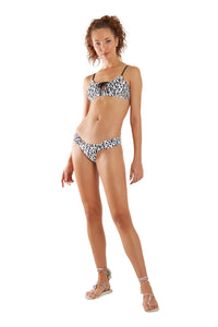 Model Front: Blueman Bragas Bottom Game Boreal Pantera