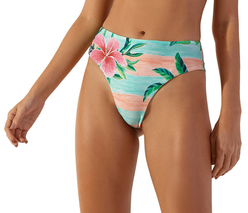 Model Front: Blueman Bragas Bottom Pacifico Levemente