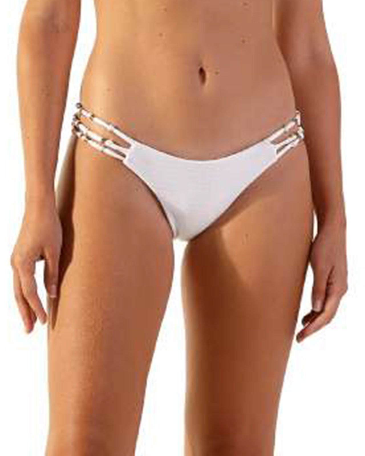 Model Front: Blueman Bragas Bottom Ray Off White