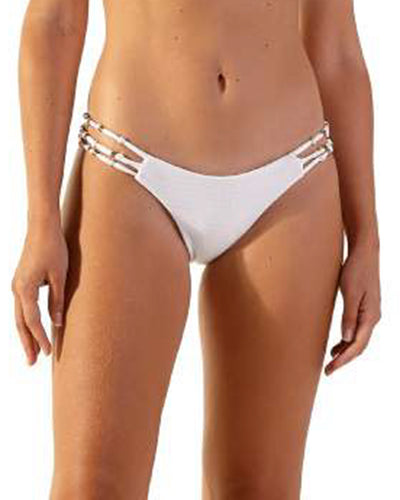Model Front: Blueman Bragas Bottom Ray Off White