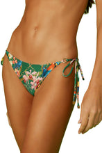 Cargar imagen en el visor de la galería, Gallery: Blueman Bragas Bottom Ring-Tropical Inside
