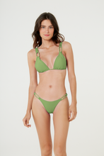 Cargar imagen en el visor de la galería, Model Front: Blueman Bragas Bottom Ubatuba Verde
