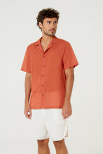Cargar imagen en el visor de la galería, Model Front: Blueman Camisetas De Hombre Camisa Free Soft Marrom
