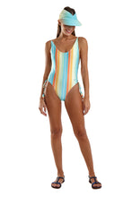 Cargar imagen en el visor de la galería, Model Front: Blueman Una Pieza Maio Betta Granita
