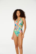 Cargar imagen en el visor de la galería, Model Front: Blueman Una Pieza Maio Biju Selvagem
