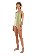 Cargar imagen en el visor de la galería, Model Front: Blueman Una Pieza Maio Capri Verde
